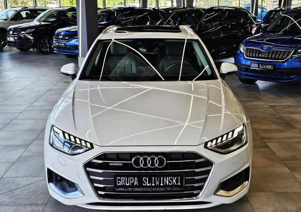 Audi A4 cena 99900 przebieg: 150000, rok produkcji 2020 z Ełk małe 742
